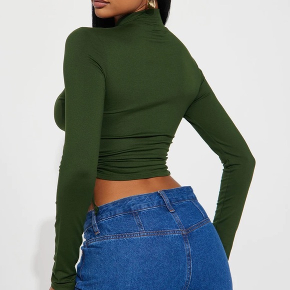 NWOT- 2 for $15- Fashion Nova Long Sleeves Ruched Tops- Black & Green - Picture 7 of 14